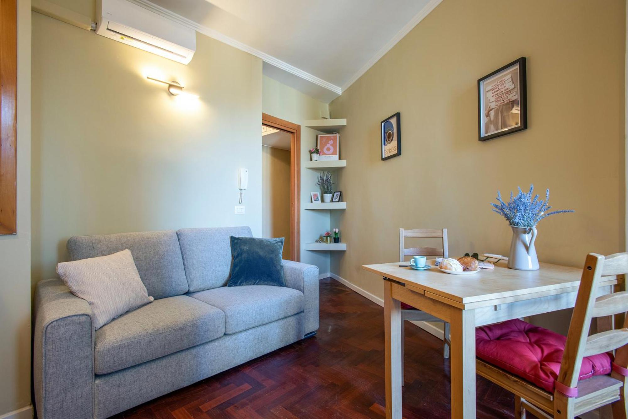 Elegant 1bdr Front The Subway Furio Camillo Apartment Rome