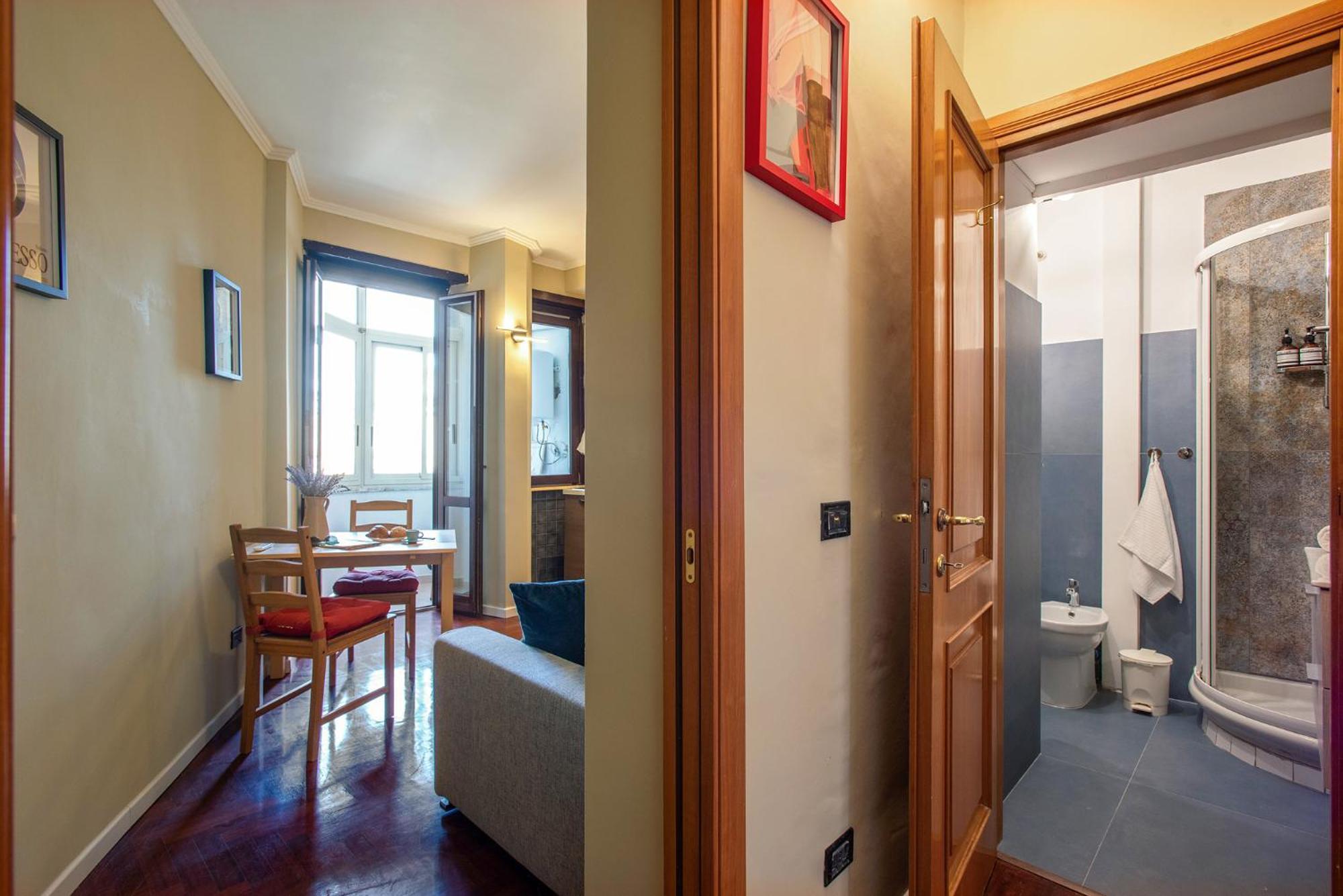 Elegant 1bdr Front The Subway Furio Camillo Apartment